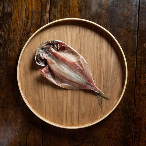 真アジの開き(10尾)